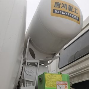 2020年德龙轻量化，唐鸿大14拉16方罐